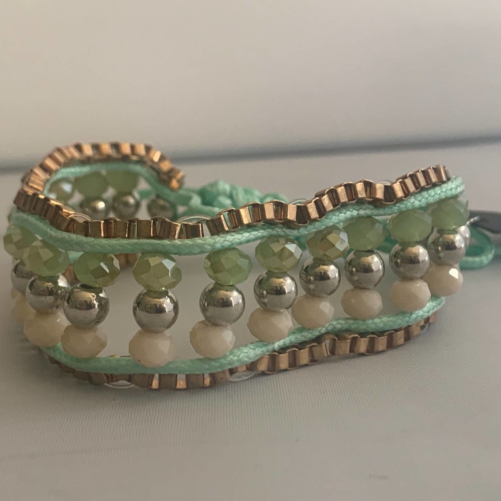 Rain green & gold beaded bracelet NWT